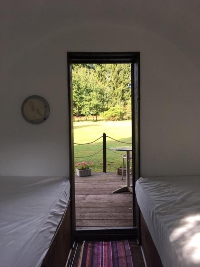 Beautiful unique Barrel in lakeview tranquility Perrou Extérieur photo